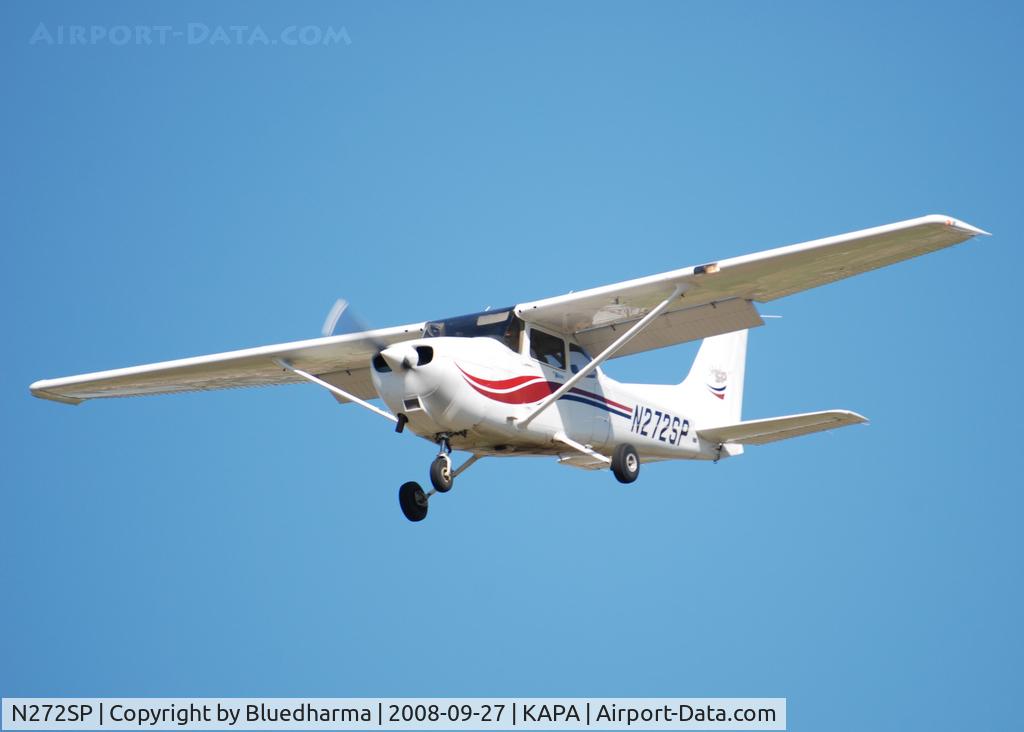 N272SP, 1998 Cessna 172S C/N 172S8016, On final approach to 17L.