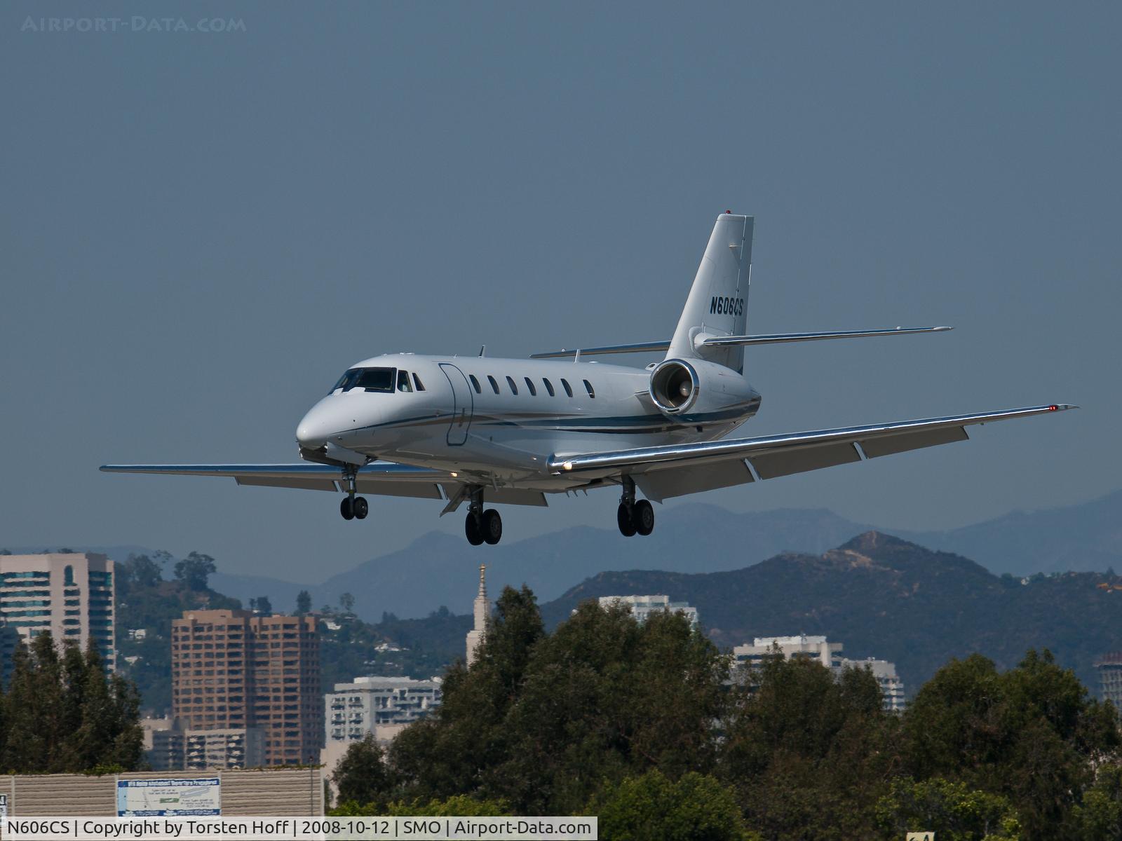 N606CS, 2006 Cessna 680 Citation Soveregin C/N 680-0061, N606CS arriving on RWY 21