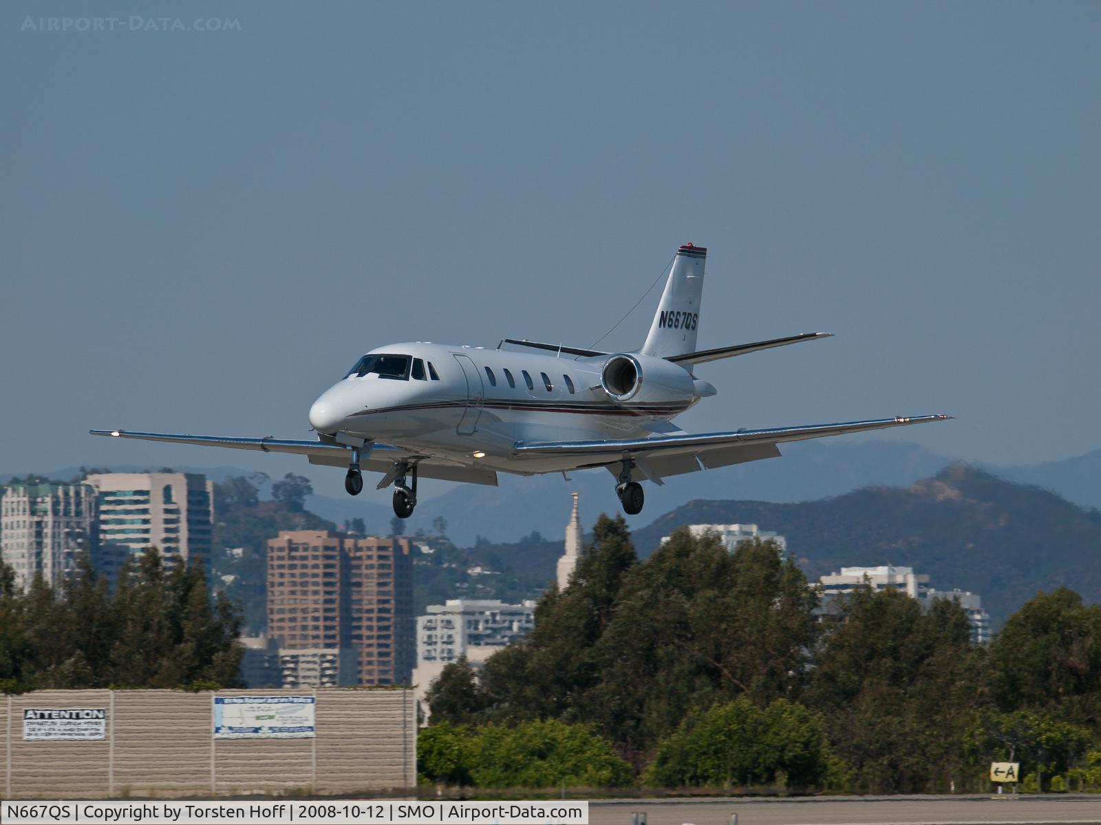 N667QS, 2004 Cessna 560XL Citation Excel C/N 560-5365, N667QS arriving on RWY 21