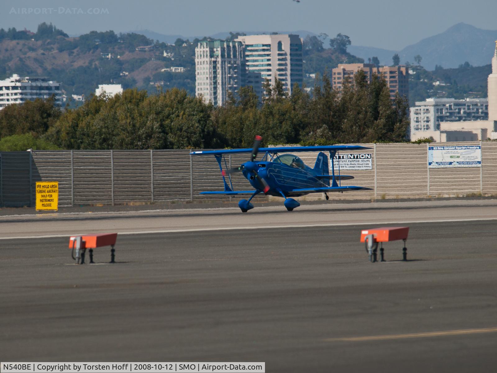N540BE, Christen Eagle II C/N 0001 (N10AL), N540BE arriving on RWY 21