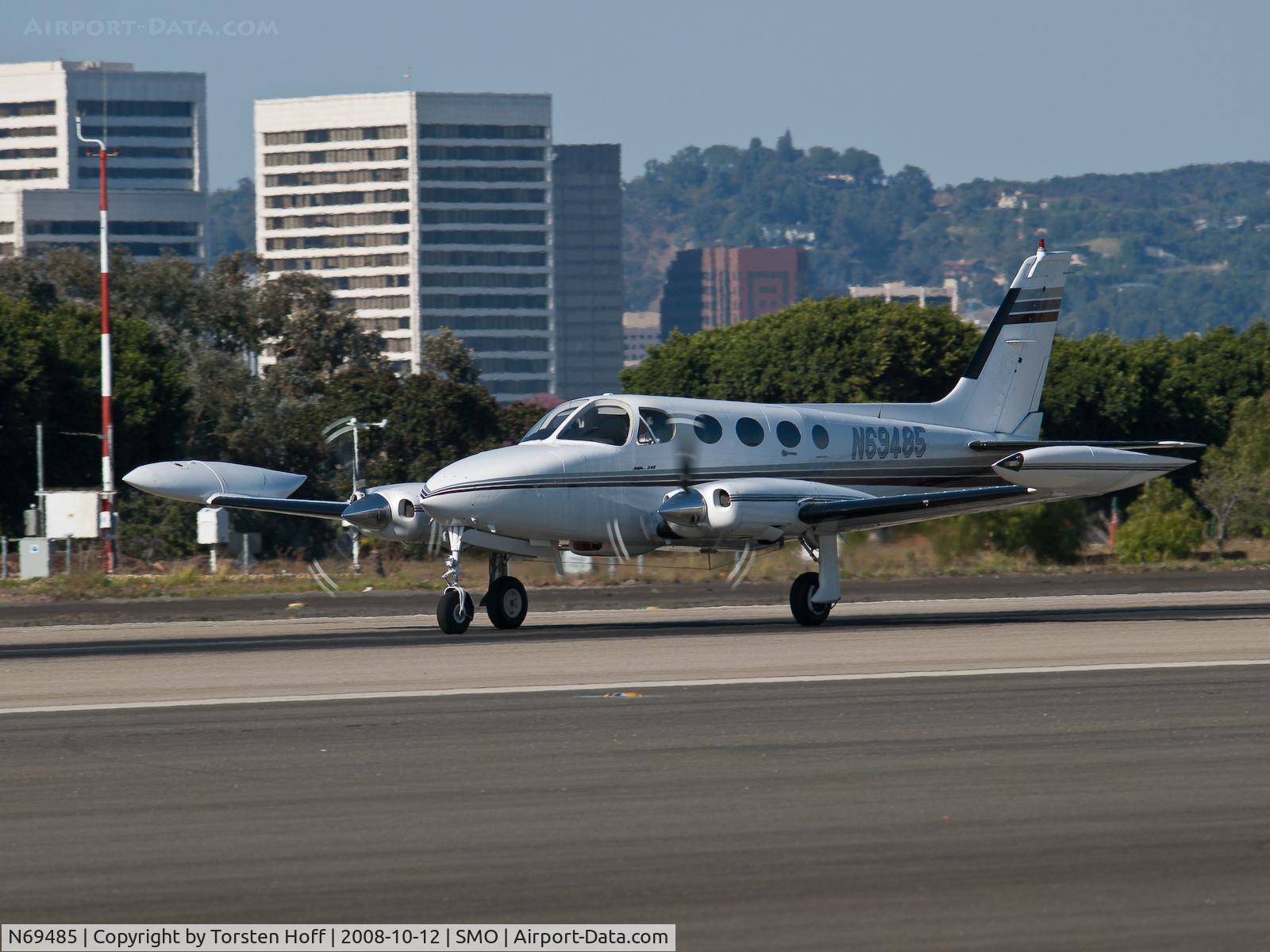N69485, 1974 Cessna 340 C/N 340-0327, N69485 departing from RWY 21
