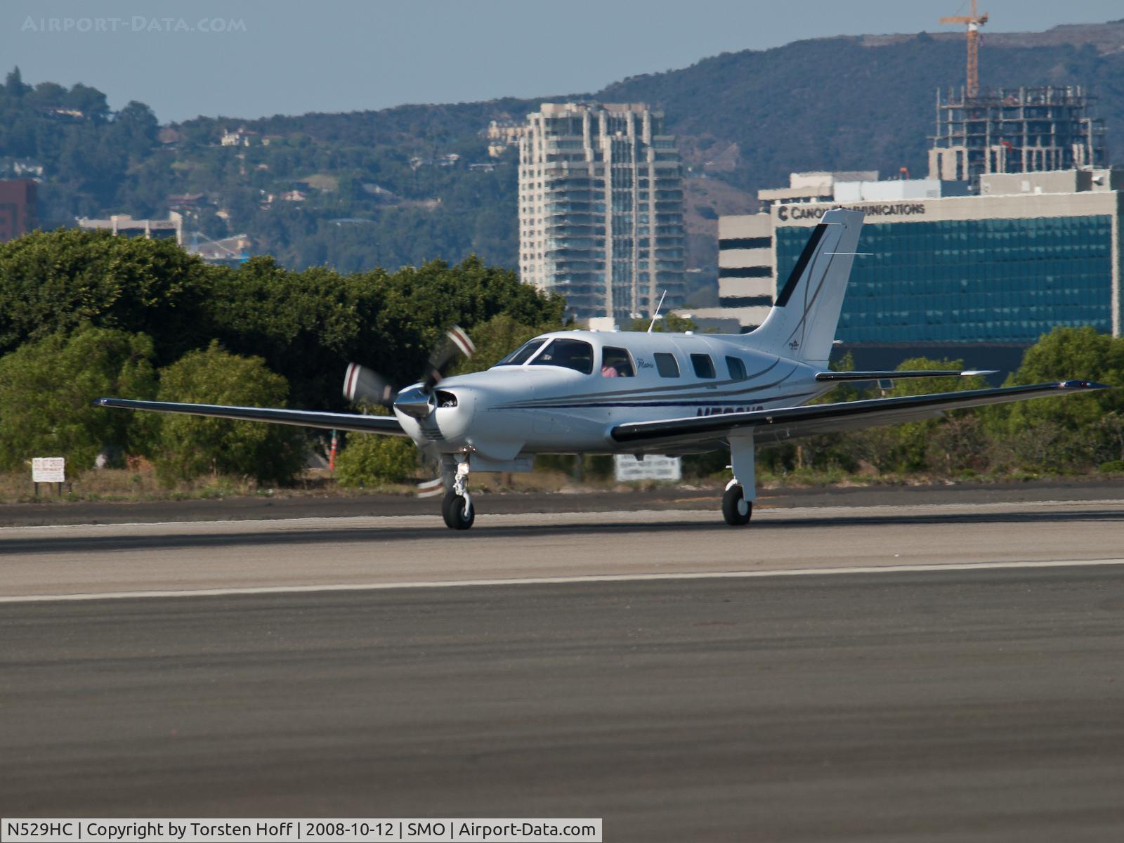 N529HC, 2008 Piper PA-46R-350T Malibu Matrix C/N 4692039, N529HC departing from RWY 21