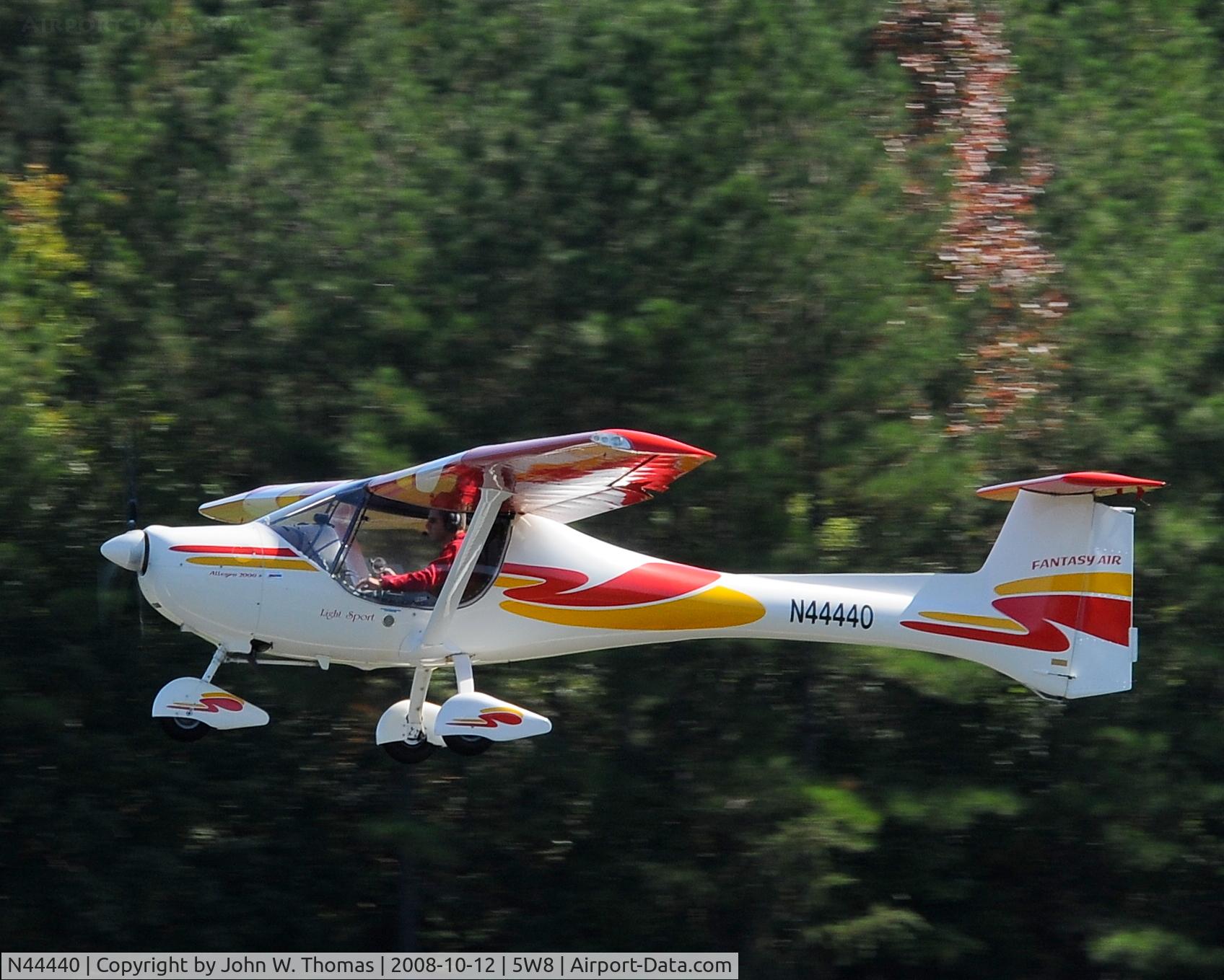 N44440, 2005 Fantasy Air Allegro 2000 C/N 05-210, Departing runway 4