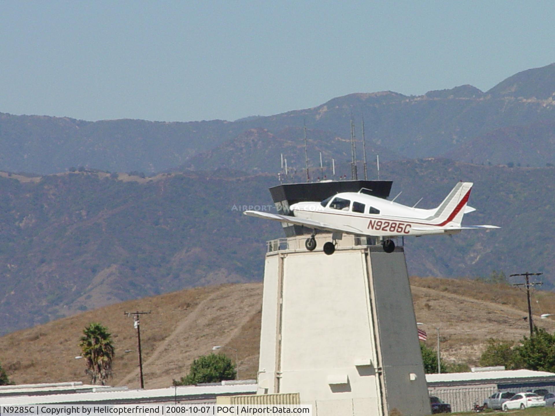 N9285C, 1978 Piper PA-28-181 C/N 28-7890396, On take-off passing Brackett Toer