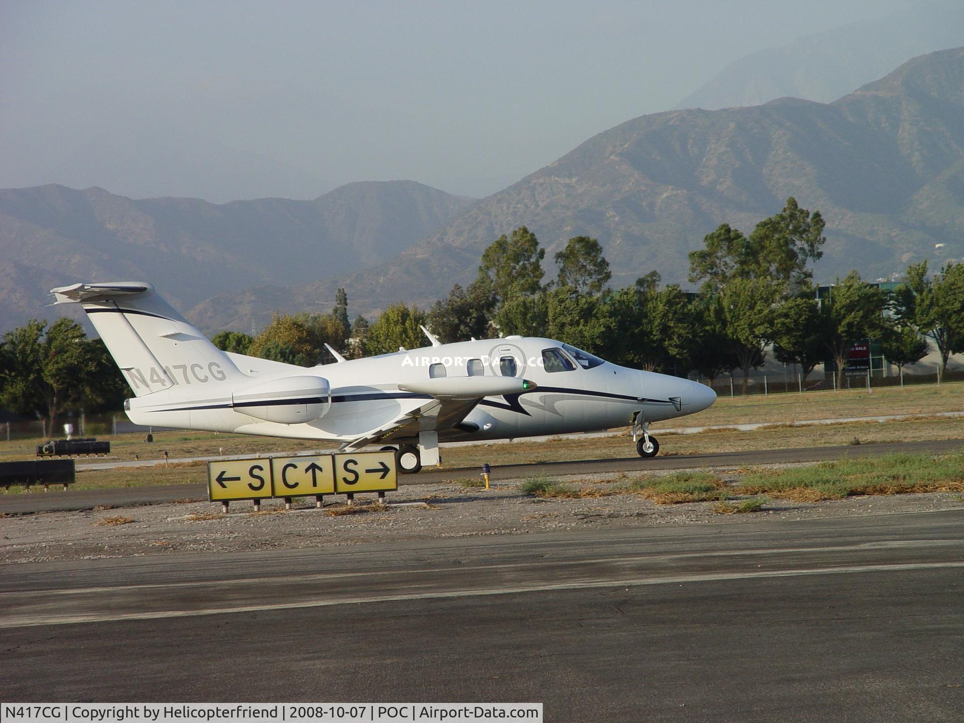 N417CG, 2007 Eclipse Aviation Corp EA500 C/N 000094, Taxiing for take-off