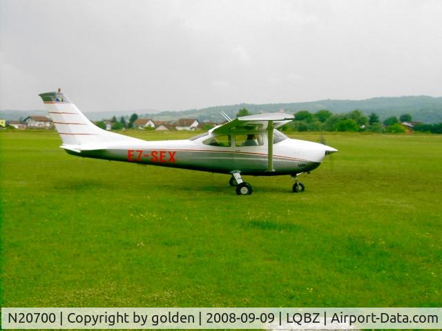 N20700, 1972 Cessna 182P Skylane C/N 18261140, Ex N20700 & NOW E7-SEX