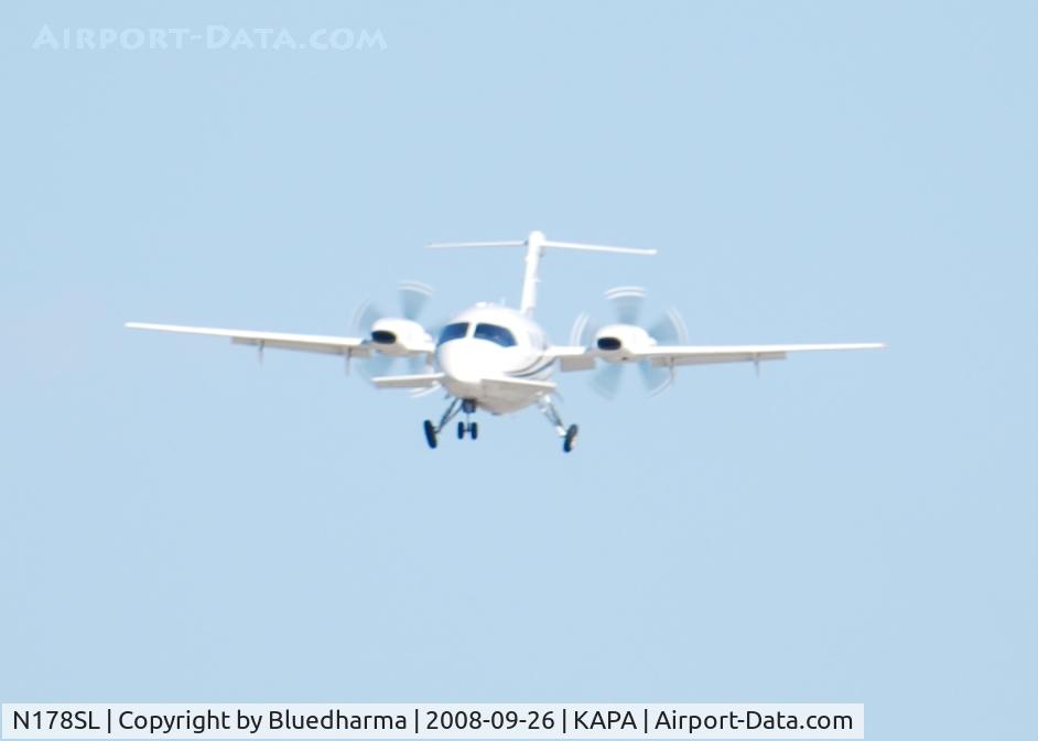 N178SL, 2007 Piaggio P-180 C/N 1151, On final approach to 17L.