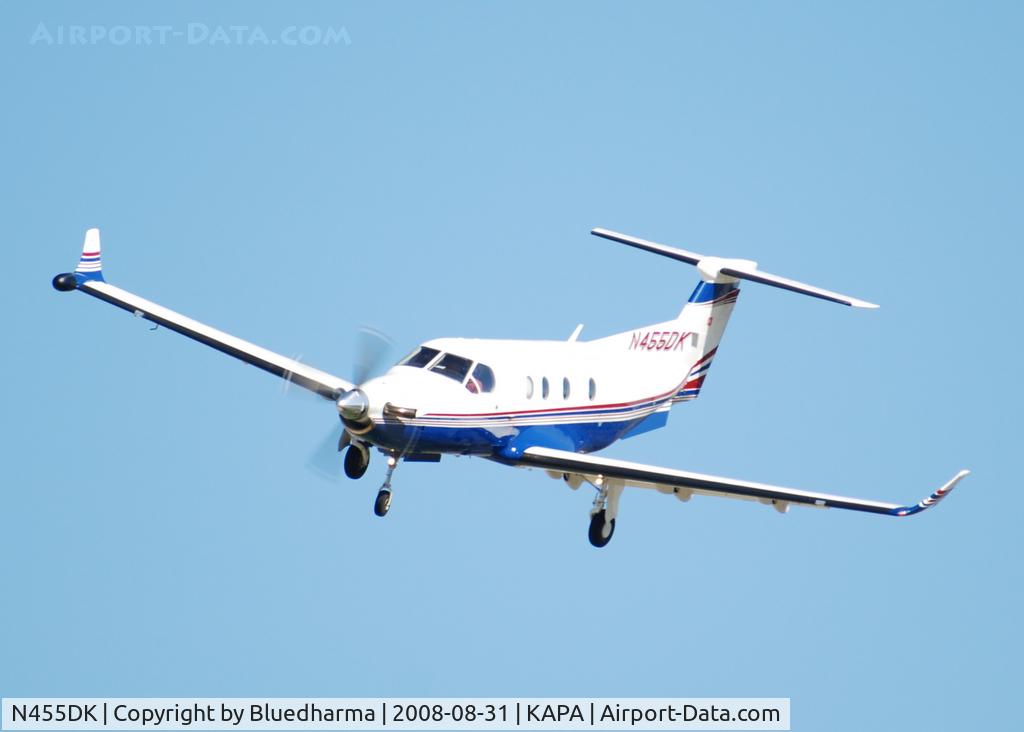 N455DK, 1998 Pilatus PC-12/45 C/N 194, On final approach to 17L.