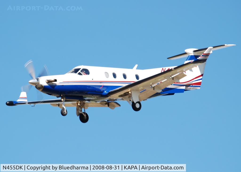 N455DK, 1998 Pilatus PC-12/45 C/N 194, On final approach to 17L.