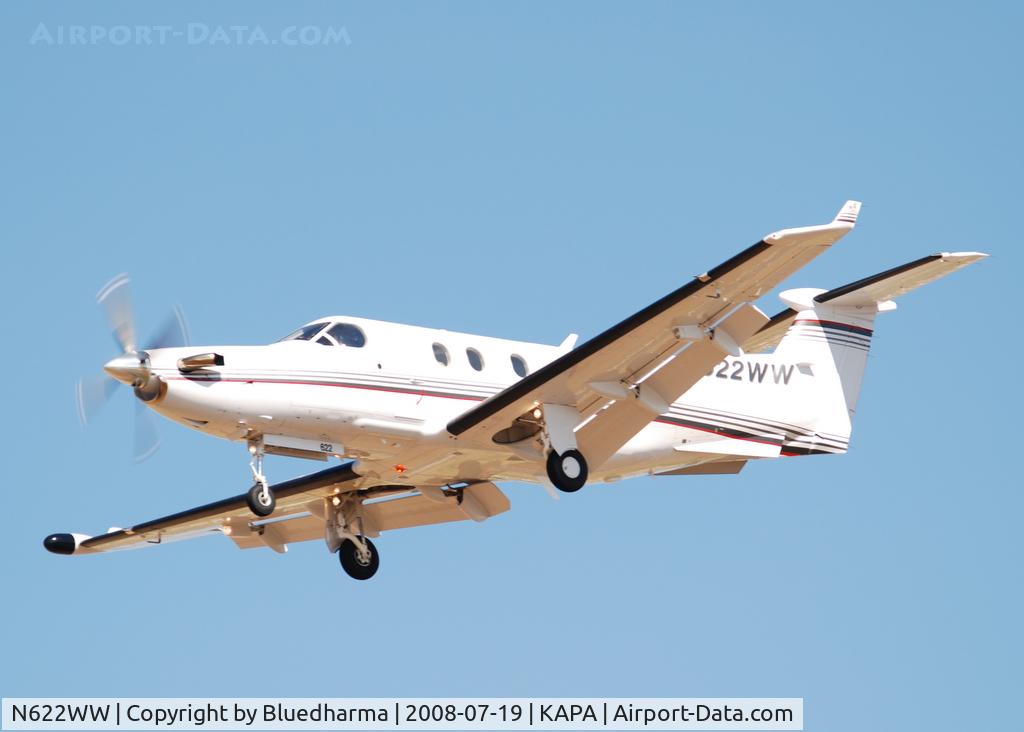 N622WW, 2005 Pilatus PC-12/45 C/N 622, On final approach to 17L.