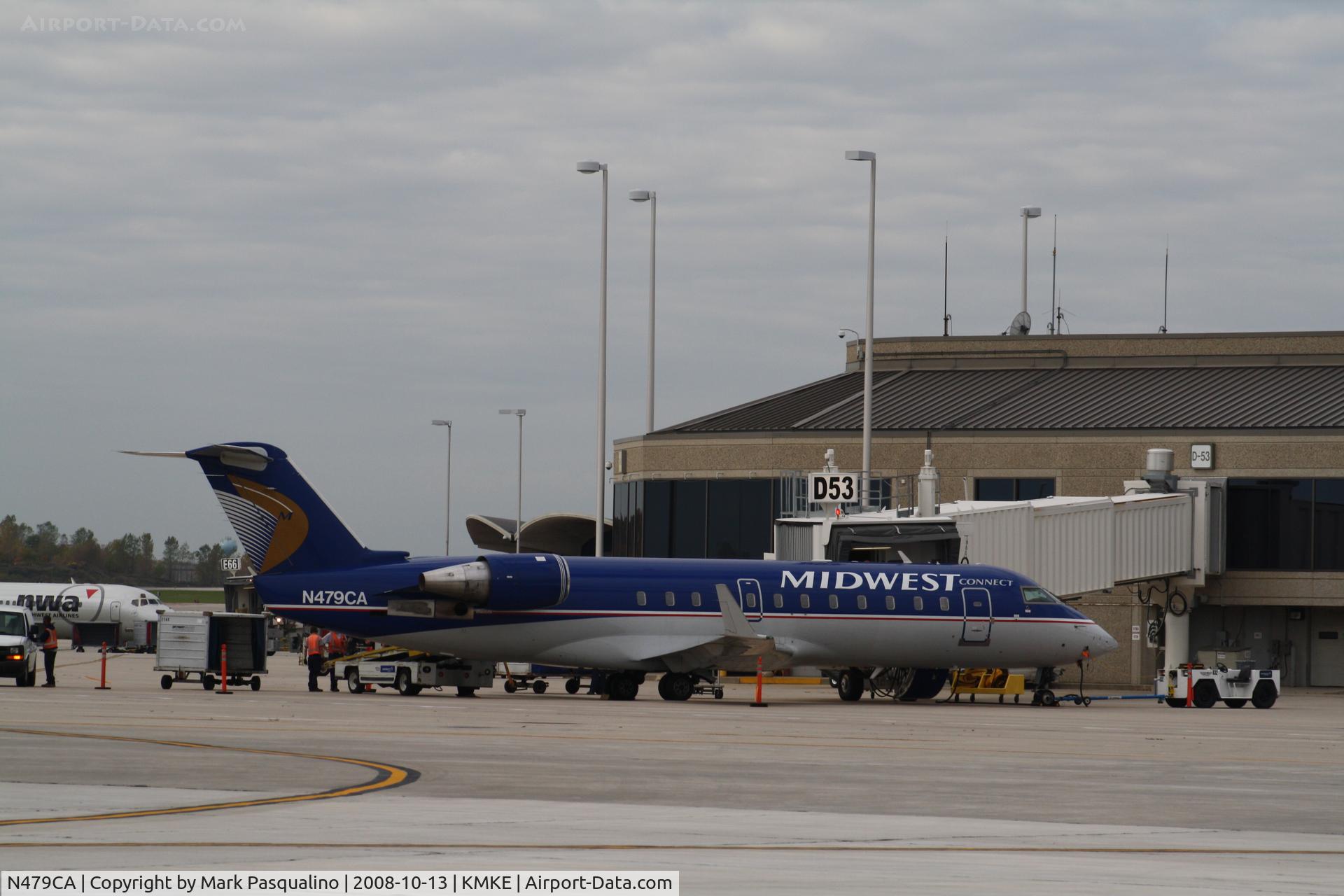 N479CA, 2002 Bombardier CRJ-200ER (CL-600-2B19) C/N 7675, CL-600-2B19