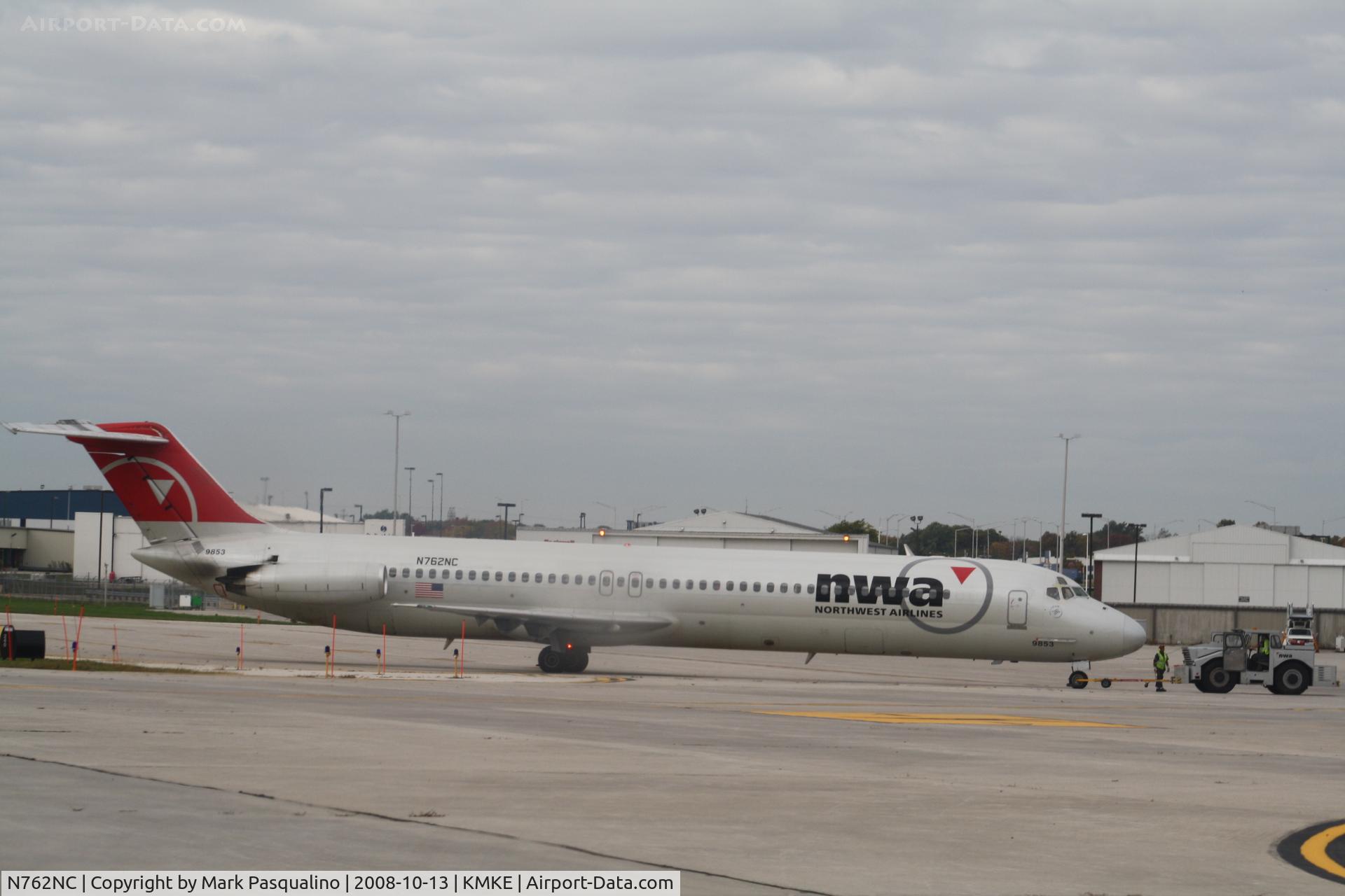 N762NC, 1976 McDonnell Douglas DC-9-51 C/N 47710, DC-9-51