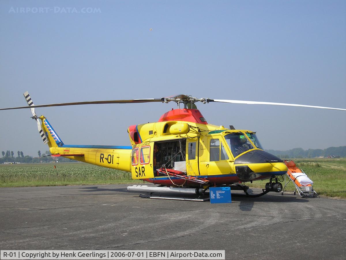R-01, Agusta AB-412SP C/N 25630, Belgian Defence Day - Koksijde 2006 / Dutch AF SAR Heli