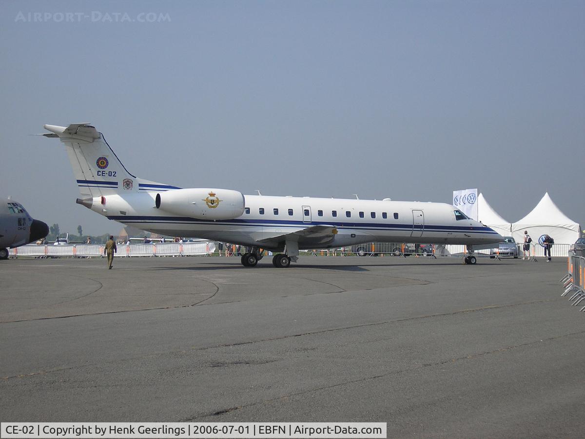 CE-02, 2001 Embraer ERJ-135LR (EMB-135LR) C/N 145480, Belgian Defence Day - Koksijde 2006