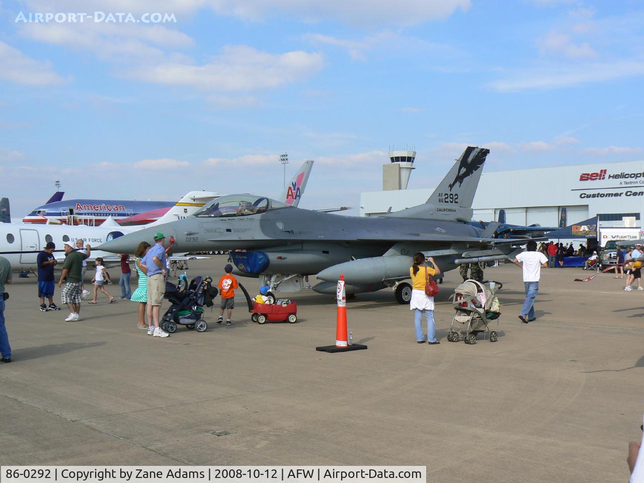 86-0292, 1986 General Dynamics F-16C Fighting Falcon C/N 5C-398, At the 2008 Alliance Airshow