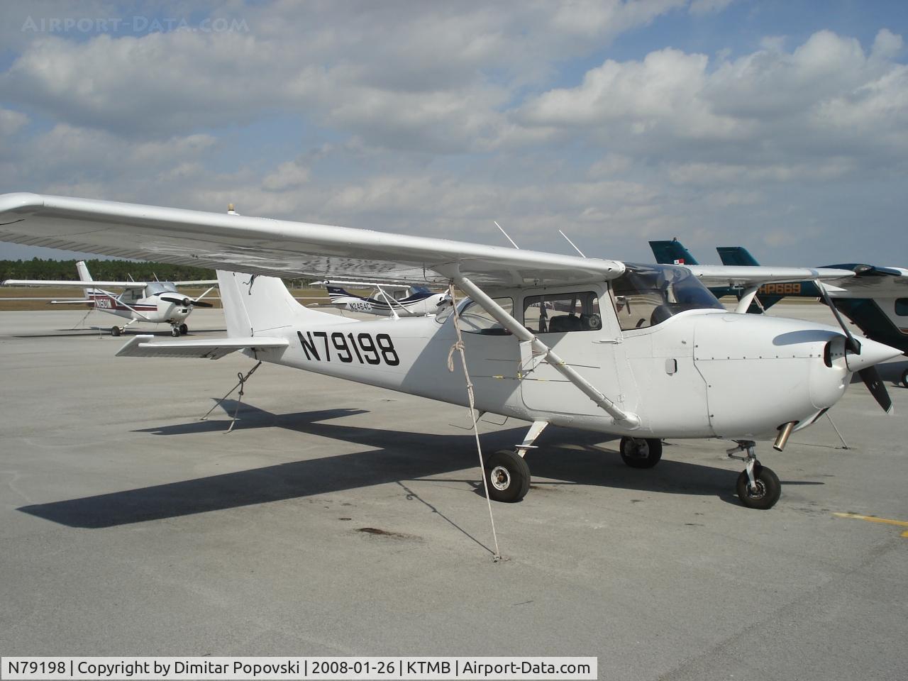 N79198, 1969 Cessna 172K Skyhawk C/N 17257952, /