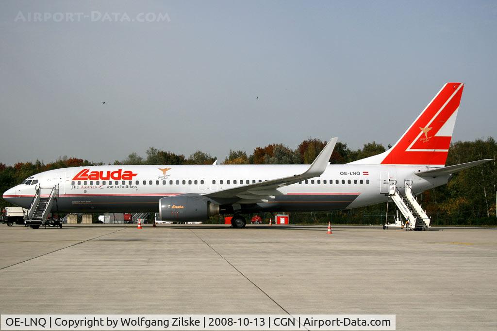 OE-LNQ, 2003 Boeing 737-8Z9 C/N 30421, visitor