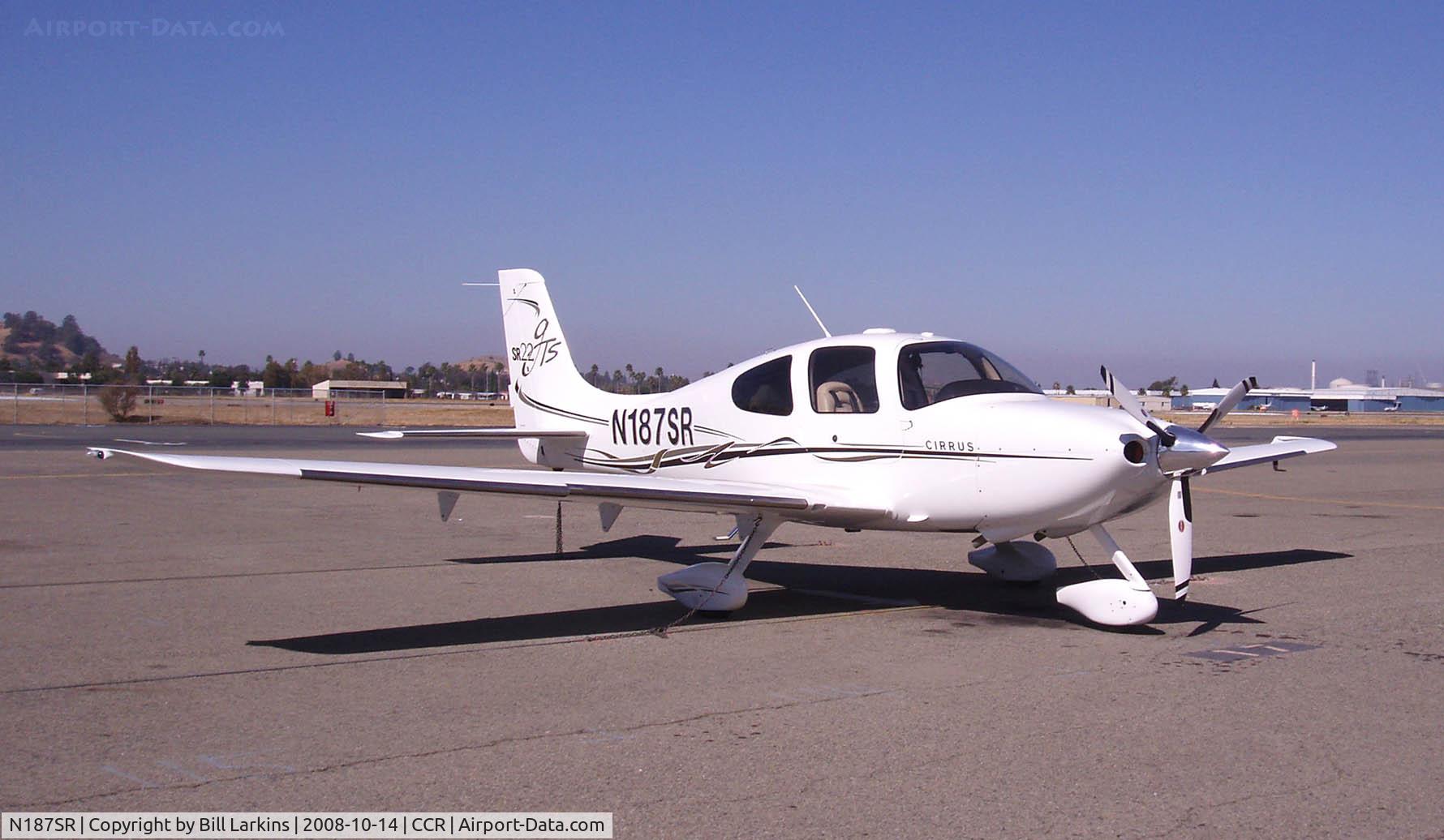 N187SR, 2006 Cirrus SR22 GTS C/N 1950, Visitor from Oregon.