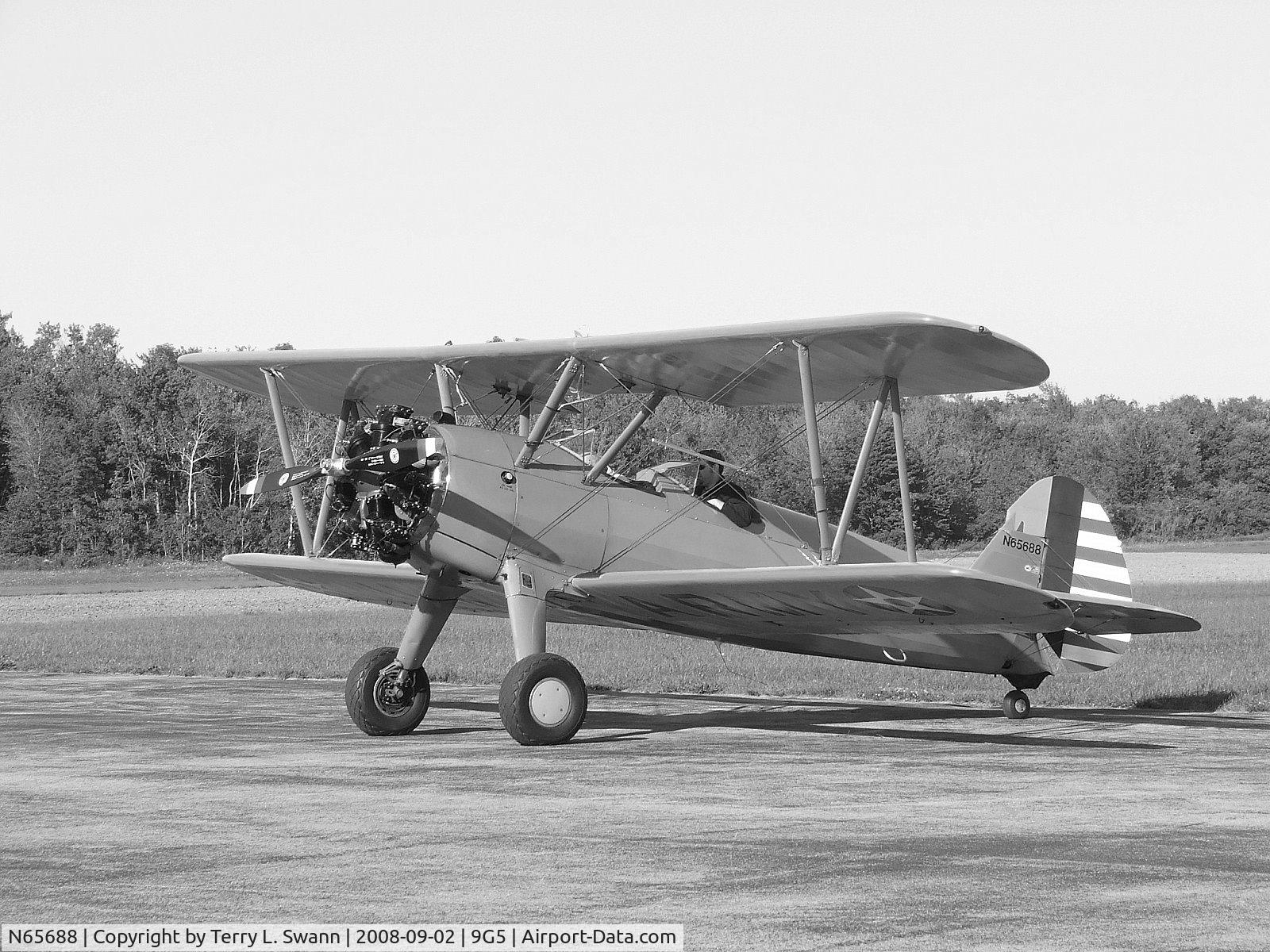 N65688, Boeing E75 C/N 75-8469, Ready for a flight from Royalton Airport.