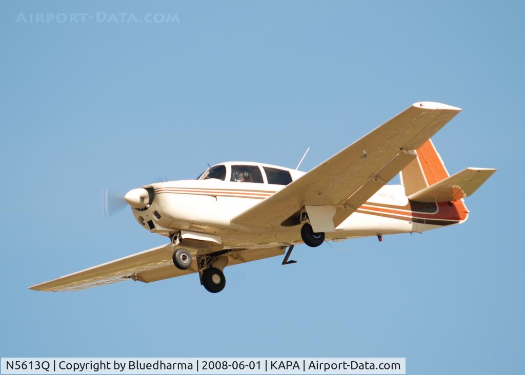 N5613Q, 1965 Mooney M20C Ranger C/N 3005, On final approach to 17L.