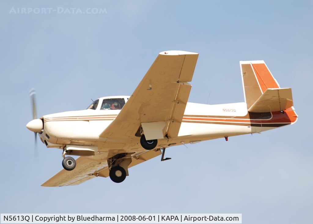 N5613Q, 1965 Mooney M20C Ranger C/N 3005, On final approach to 17L.