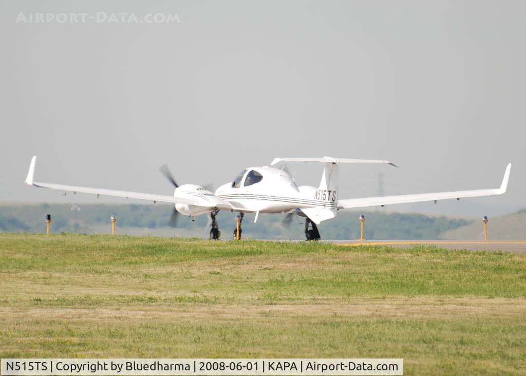 N515TS, 2007 Diamond DA-42 Twin Star C/N 42.AC114, Position and Hold for 17L.
