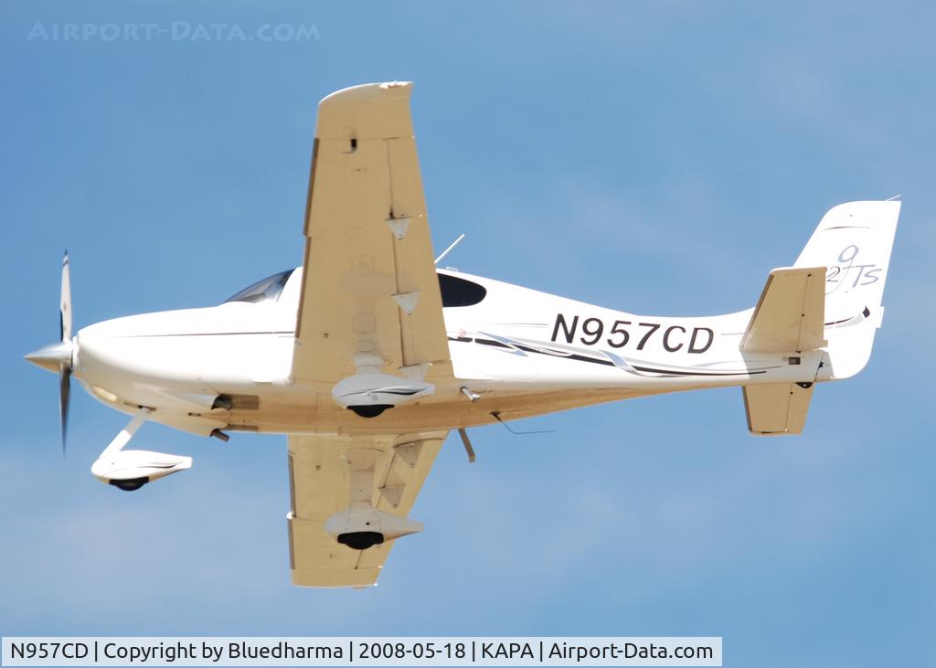 N957CD, 2006 Cirrus SR22 C/N 1835, On Final Approach to 17L.