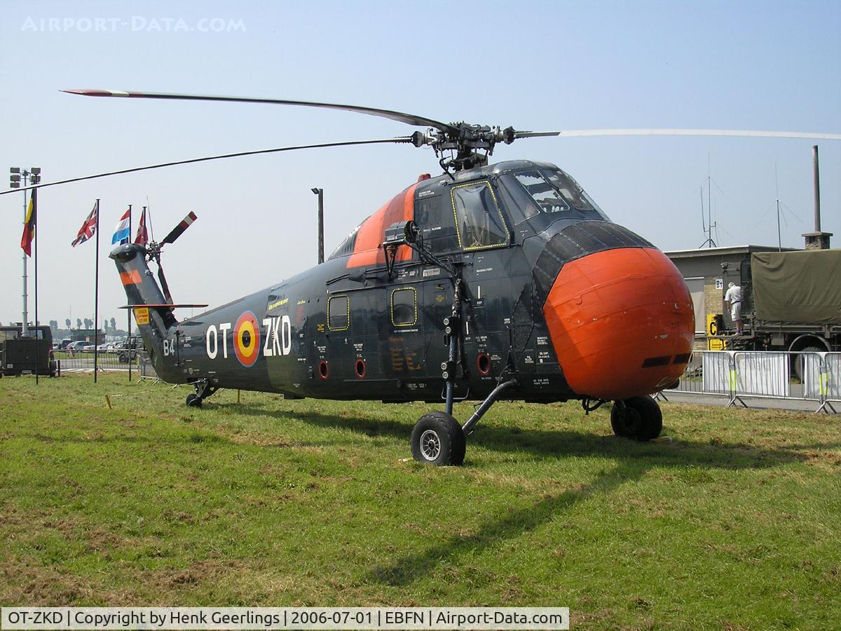 OT-ZKD, Sikorsky HSS-1 Seabat (S-58) C/N SA145, Belgian Defence Day - Koksijde 2006 / ex BAF Demo