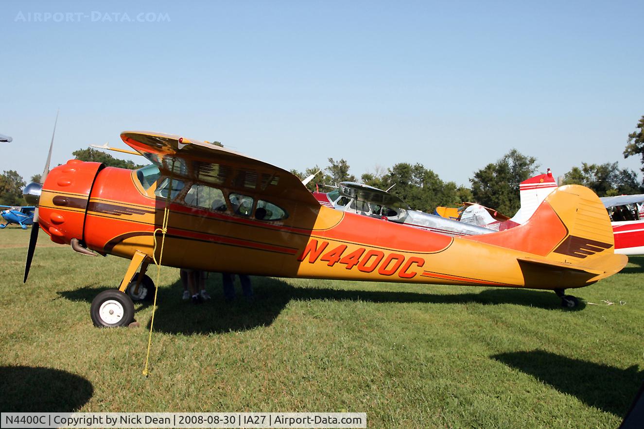 N4400C, 1952 Cessna 195 C/N 7985, /