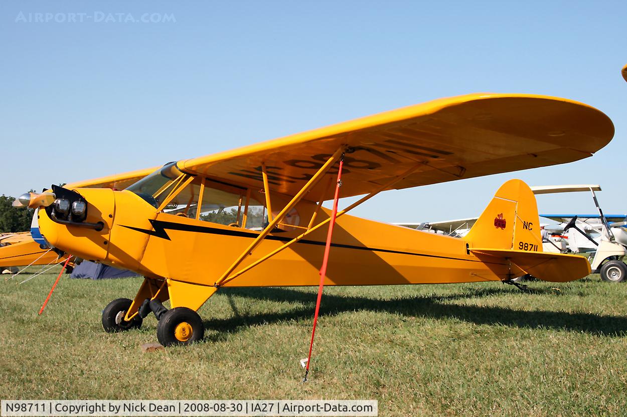 N98711, Piper J3C-65 Cub C/N 18940, /