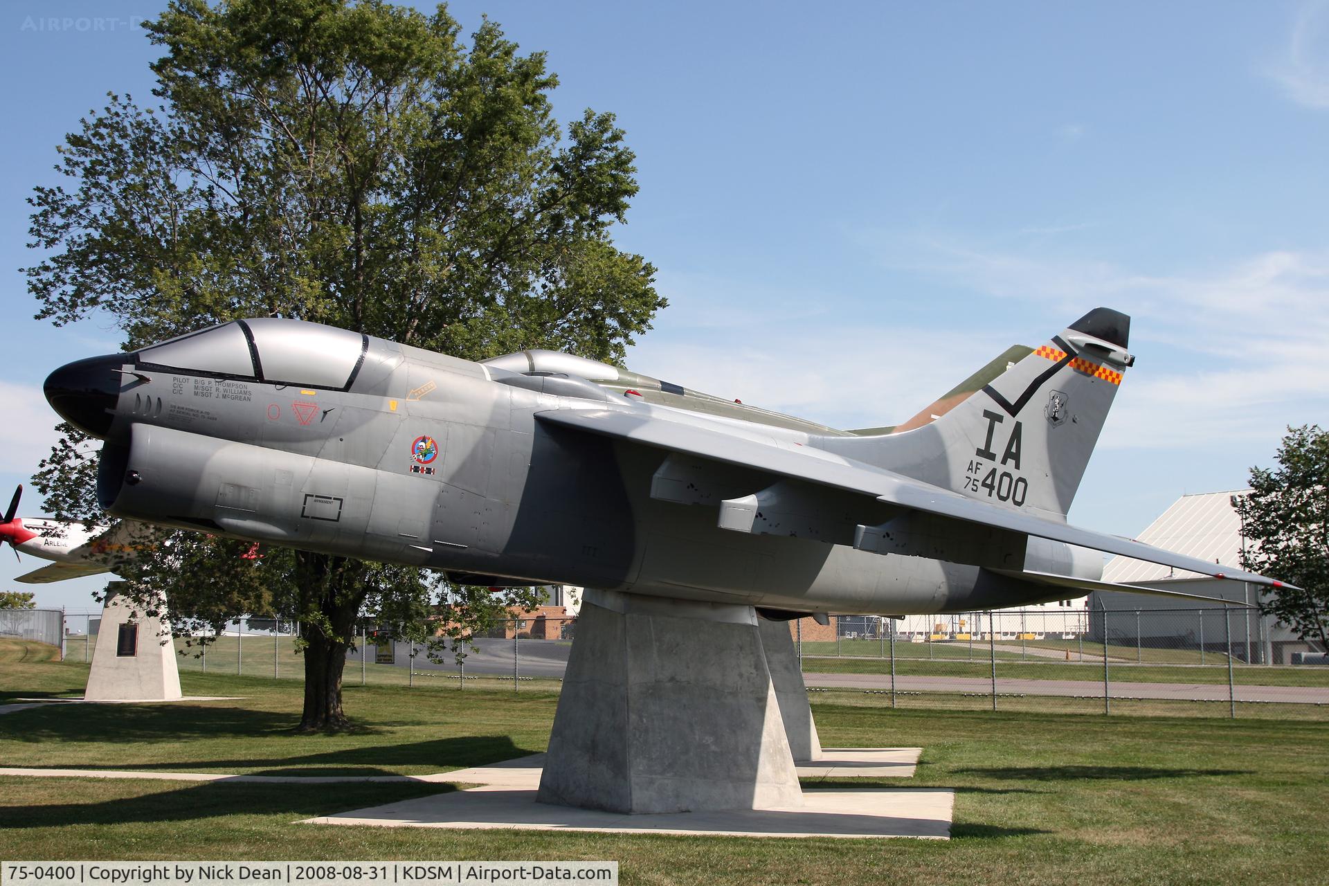 75-0400, 1975 LTV A-7D Corsair II C/N D-450, C/N: D-450