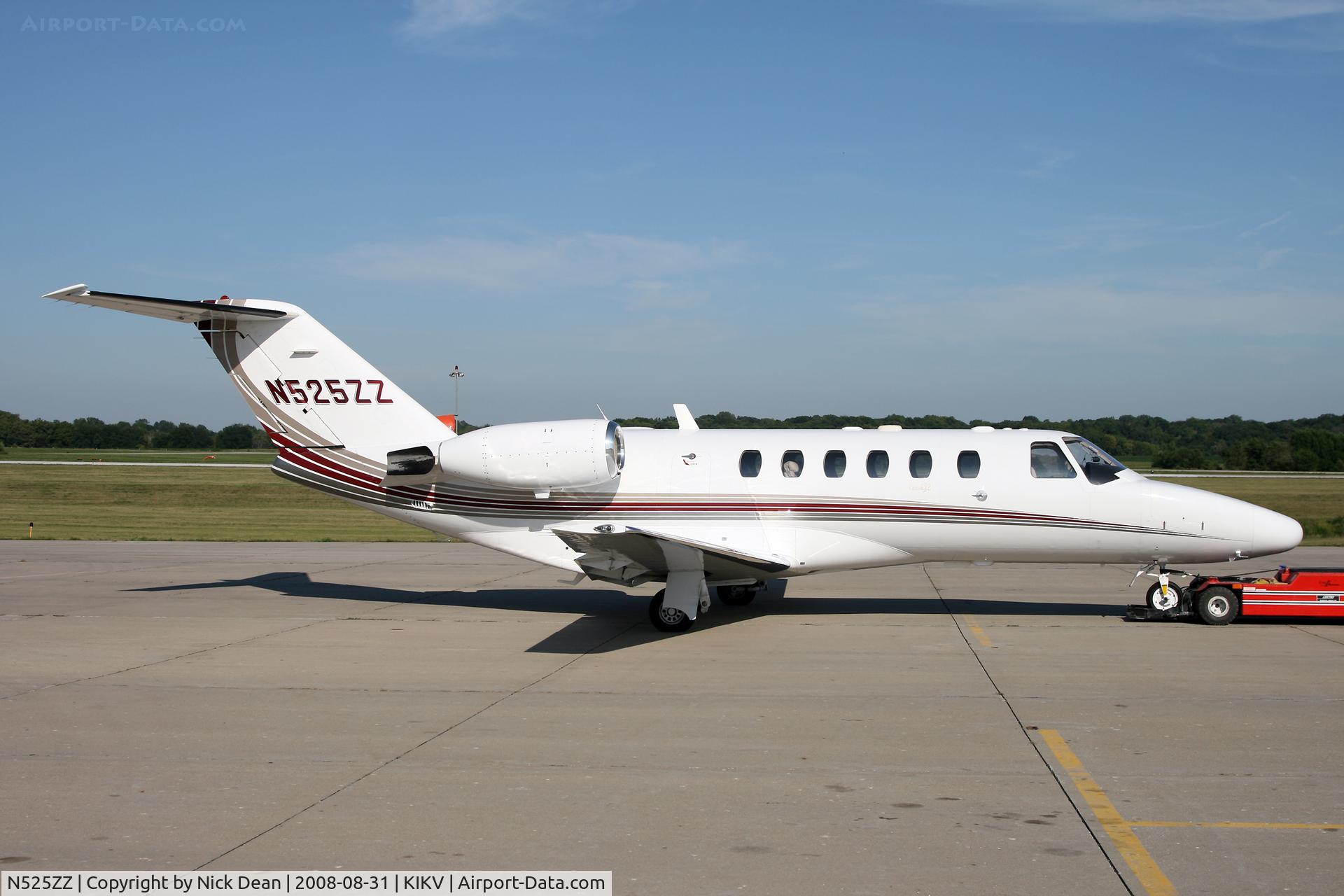 N525ZZ, 2002 Cessna 525A CitationJet CJ2 C/N 525A0055, /