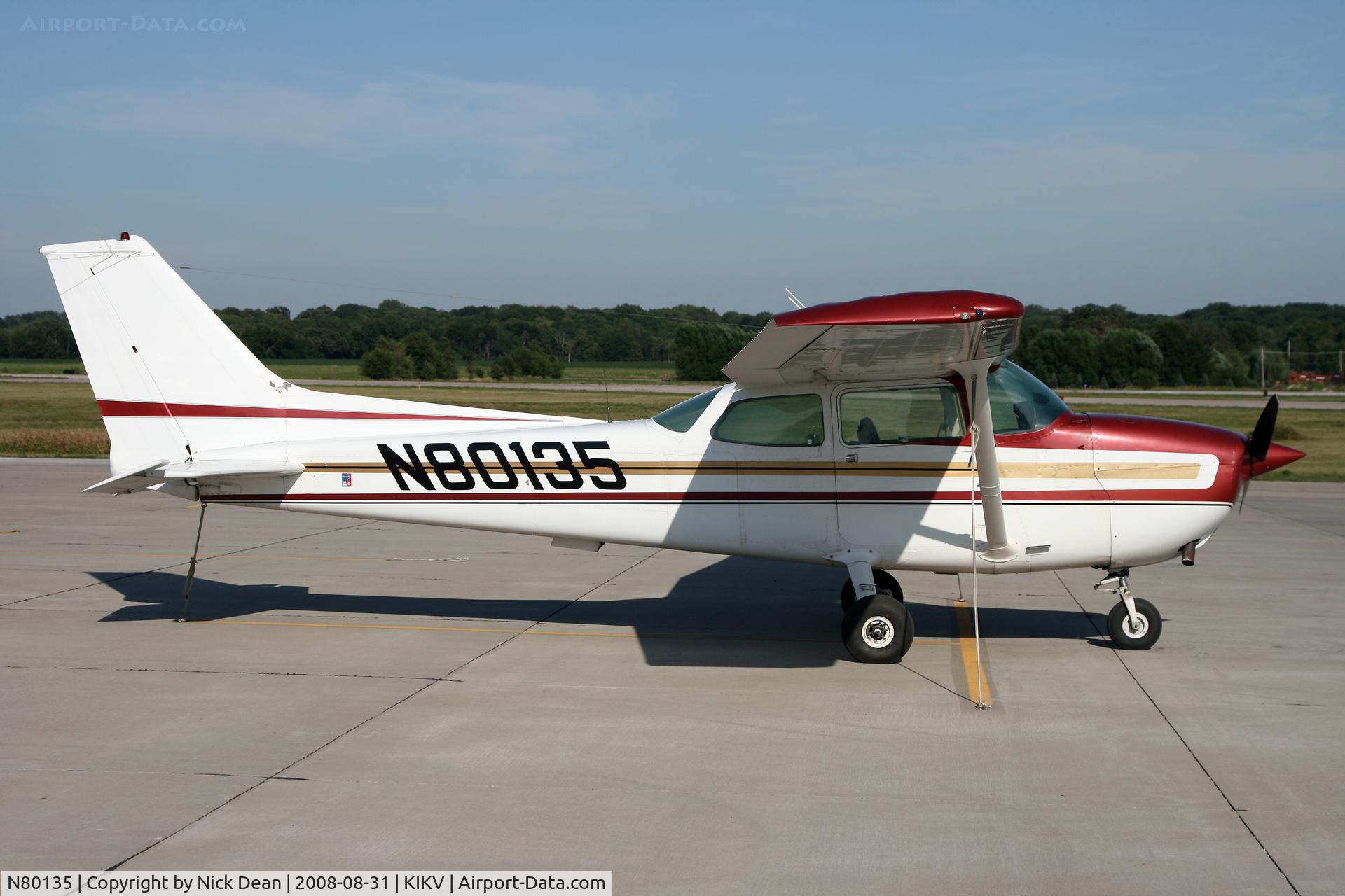 N80135, 1975 Cessna 172M C/N 17266395, /