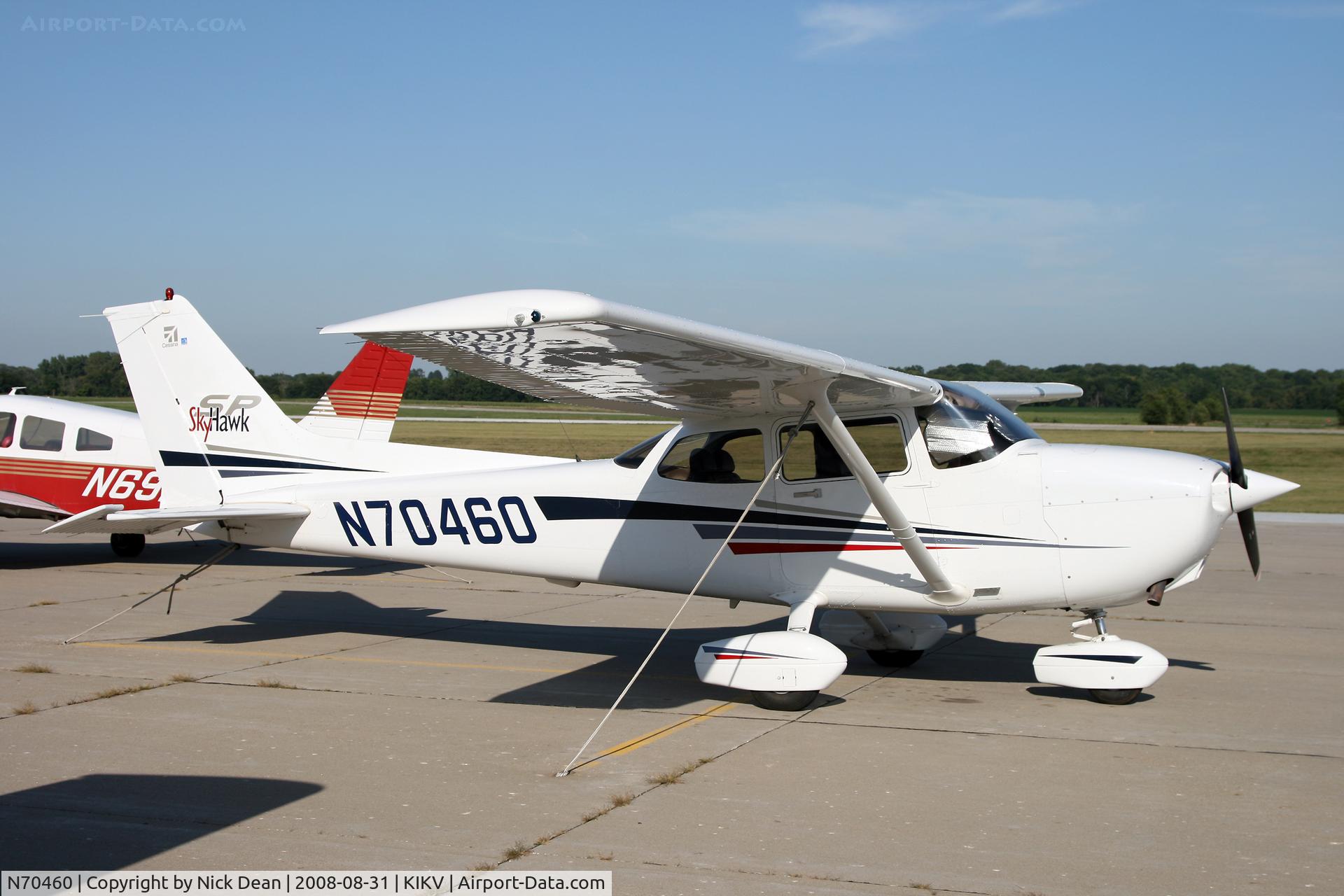 N70460, 2002 Cessna 172S C/N 172S9083, /