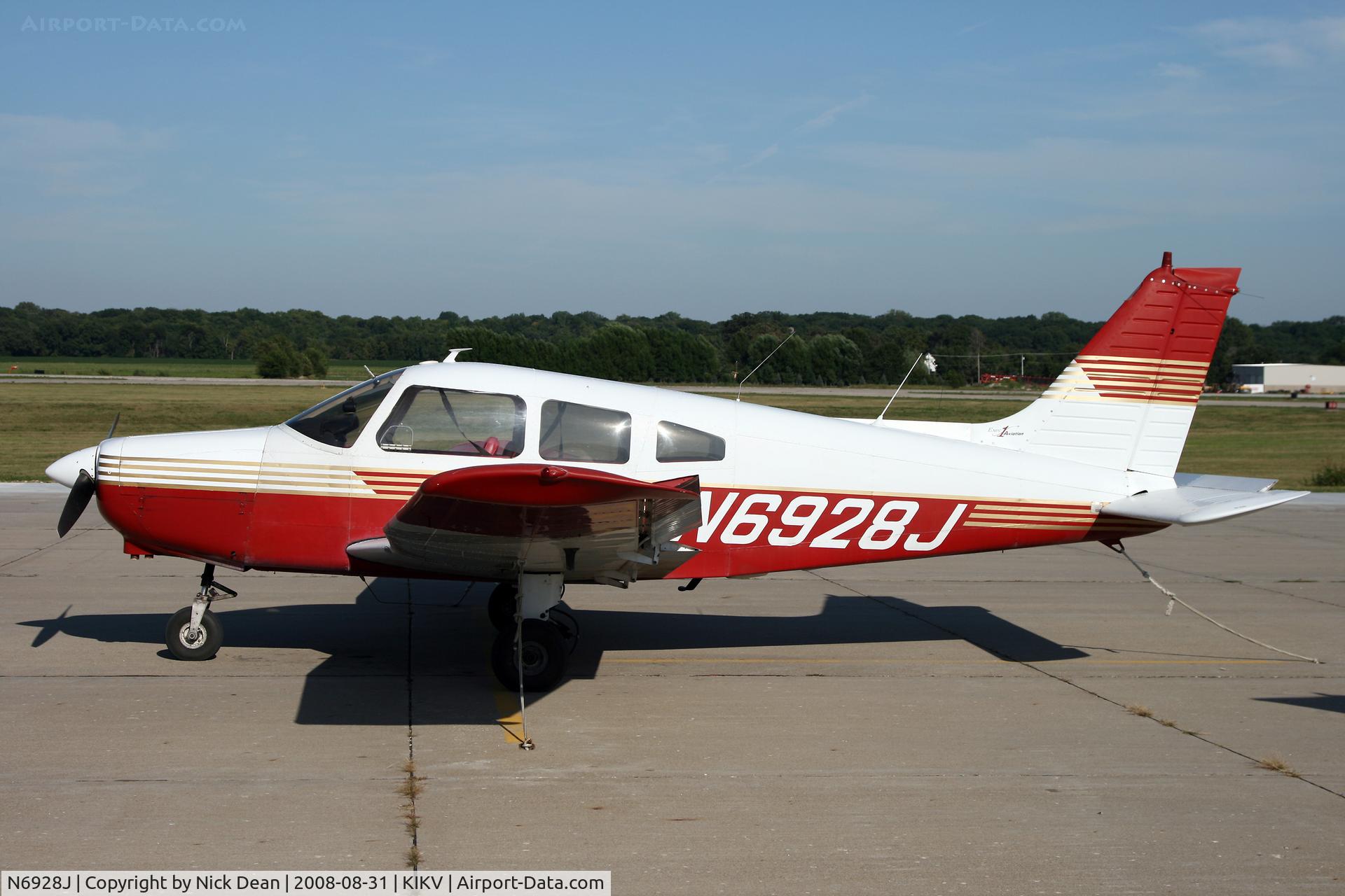 N6928J, 1976 Piper PA-28-151 Cherokee C/N 28-7615400, /