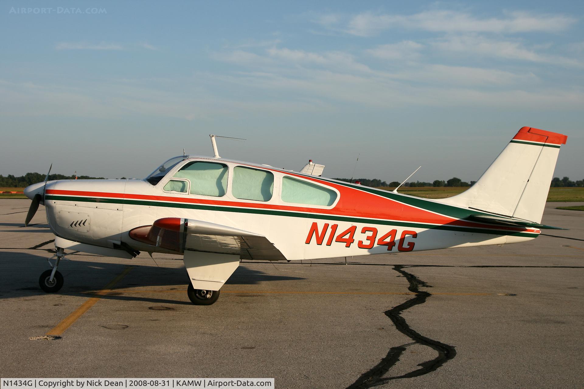 N1434G, 1962 Beech 35-B33 Debonair C/N CD-456, /