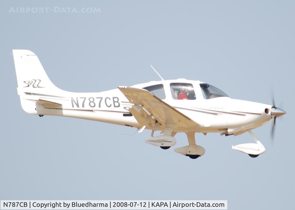 N787CB, 2003 Cirrus SR22 C/N 0787, On approach to 35R.