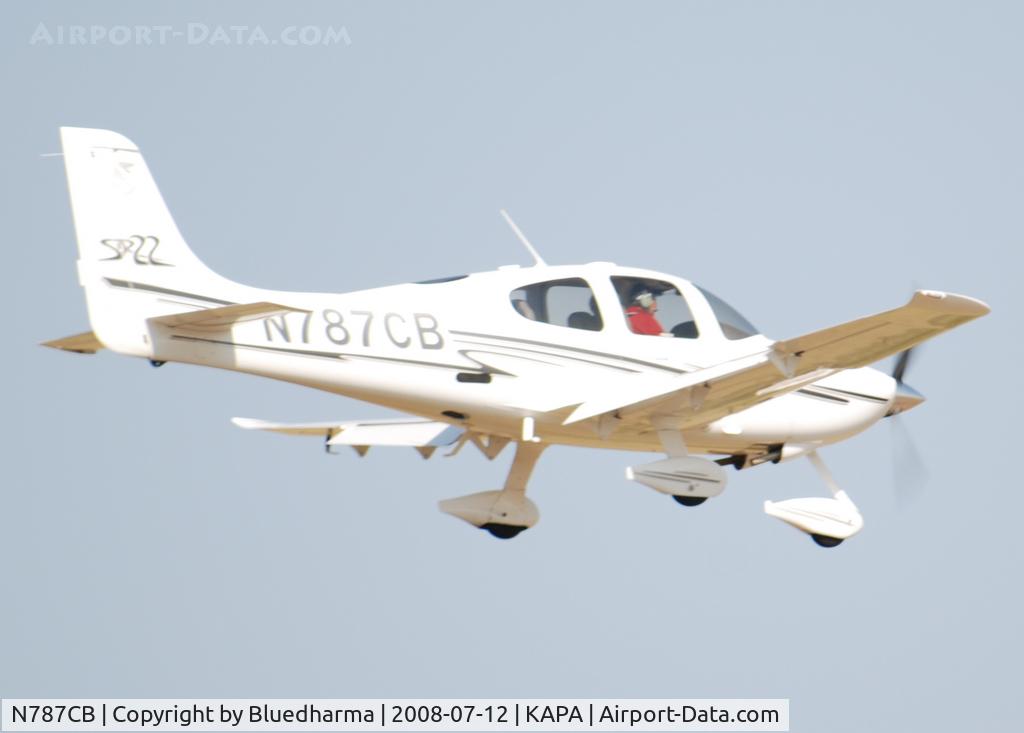 N787CB, 2003 Cirrus SR22 C/N 0787, On approach to 35R.
