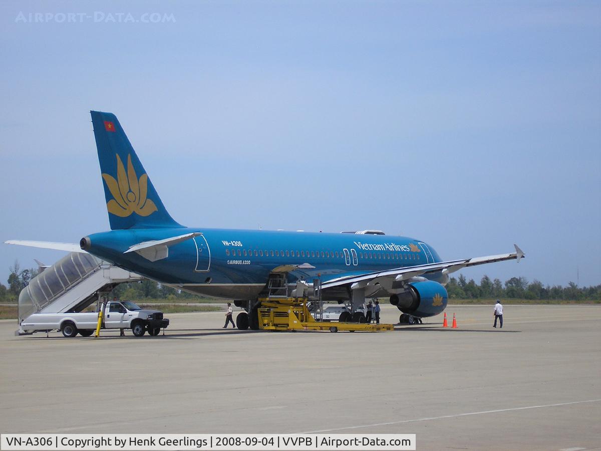 VN-A306, Airbus A320-214 C/N 611, Hue Airport , Vietnam