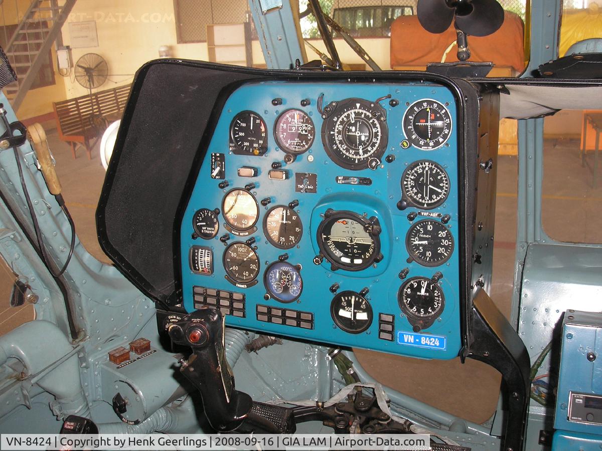 VN-8424, Mil Mi-17     Cabin C/N Not found VN-8424, Gia Lam Heliport near Hanoi , Vietnam - SFC Vietnam Cy