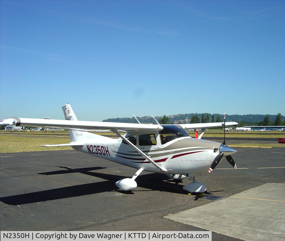 N2350H, 2005 Cessna 182T Skylane C/N 18281706, Parked at KTTD Portland-Troutdale Oregon