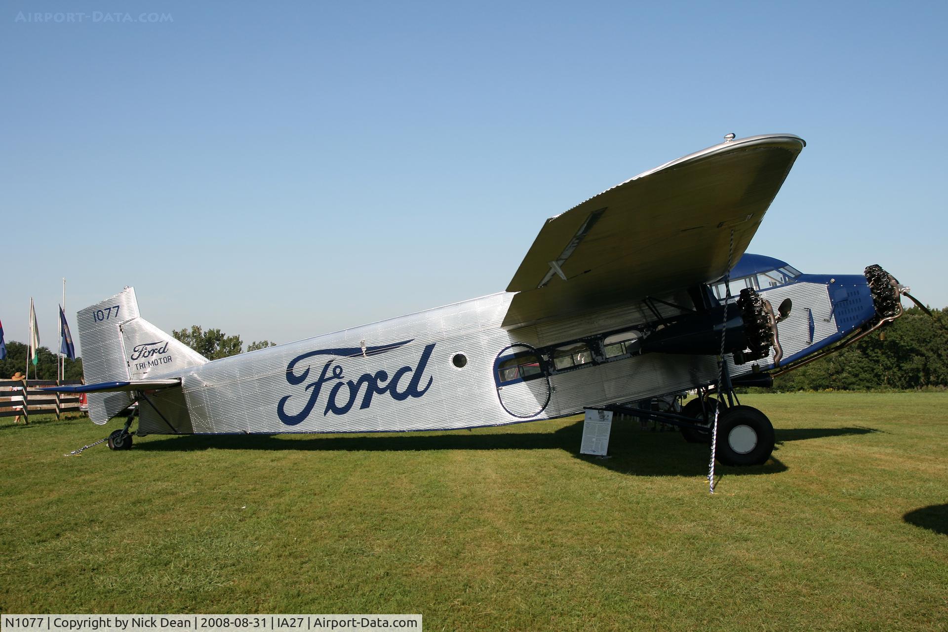 N1077, 1927 Ford 4-AT-B Tri-Motor C/N 10, /