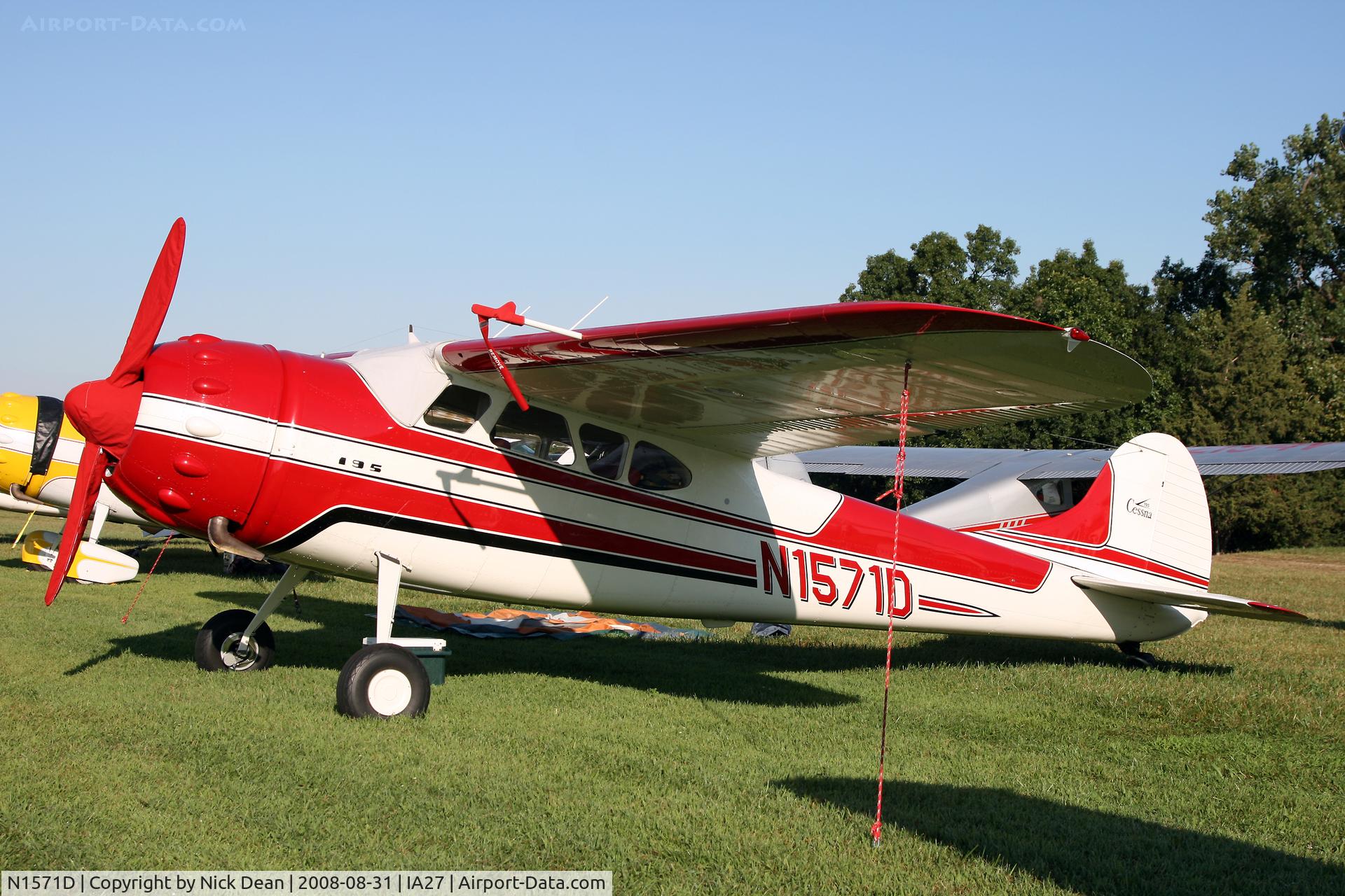 N1571D, 1952 Cessna 195A C/N 7793, /