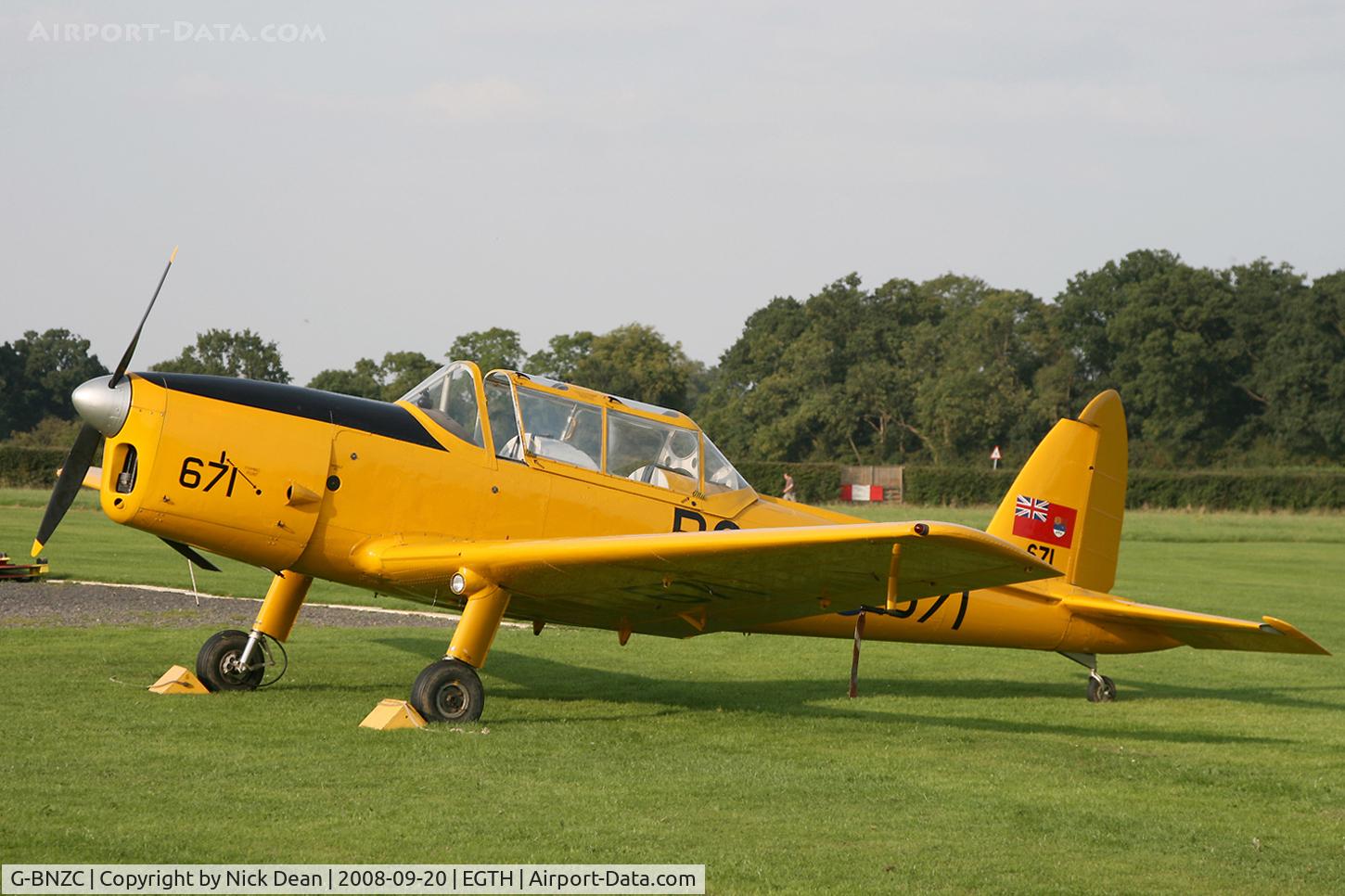 G-BNZC, 1952 De Havilland DHC-1 Chipmunk 22 C/N C1/0778, Old Warden