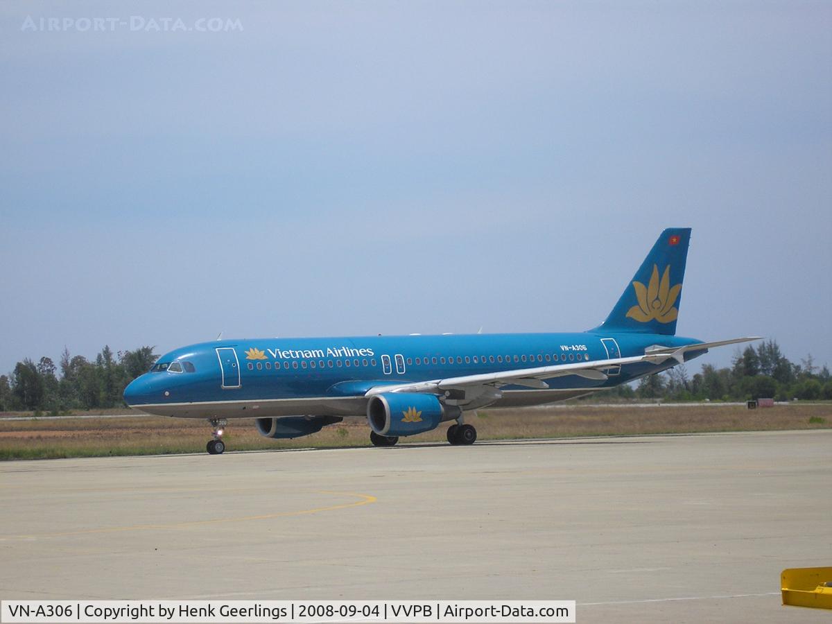 VN-A306, Airbus A320-214 C/N 611, Hue Airport , Vietnam