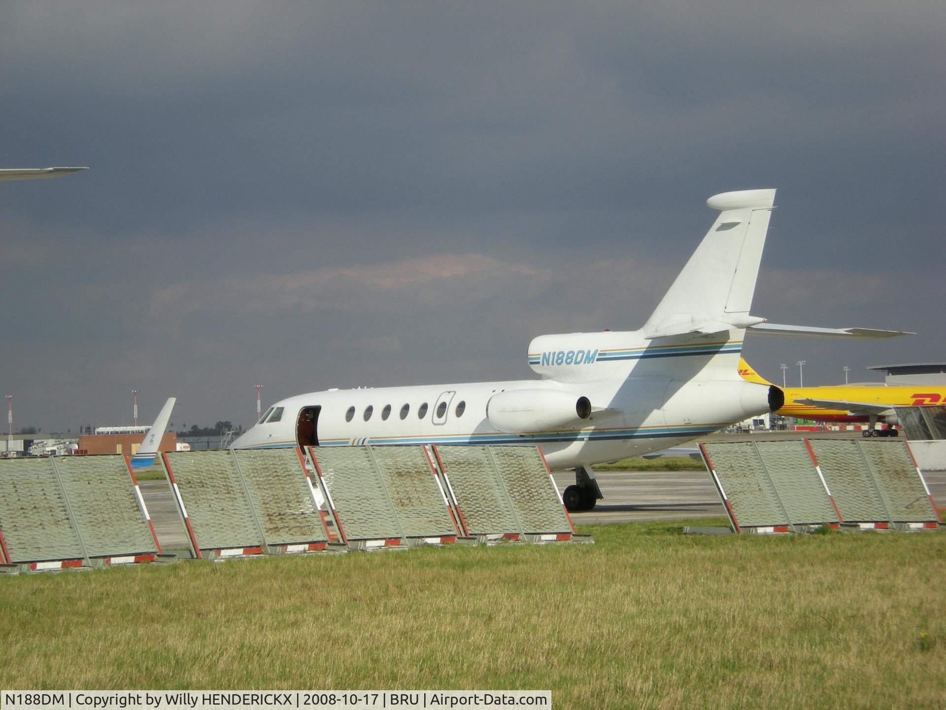 N188DM, 2002 Dassault Mystere Falcon 50 C/N 327, General aviation terminal