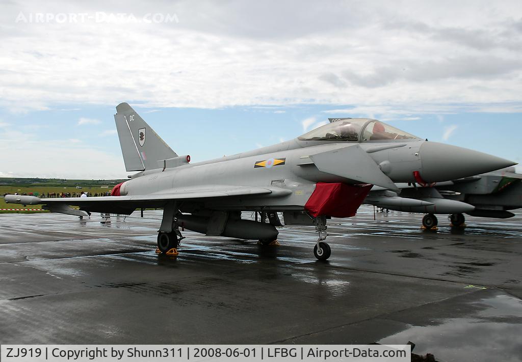 ZJ919, 2006 Eurofighter EF-2000 Typhoon FGR4 C/N 0064/BS010, Displayed during LFBG Airshow 2008
