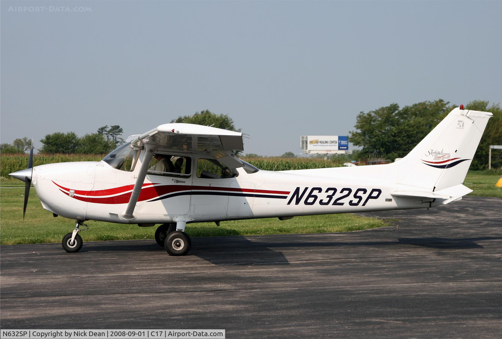 N632SP, 2000 Cessna 172S Skyhawk SP C/N 172S8627, /