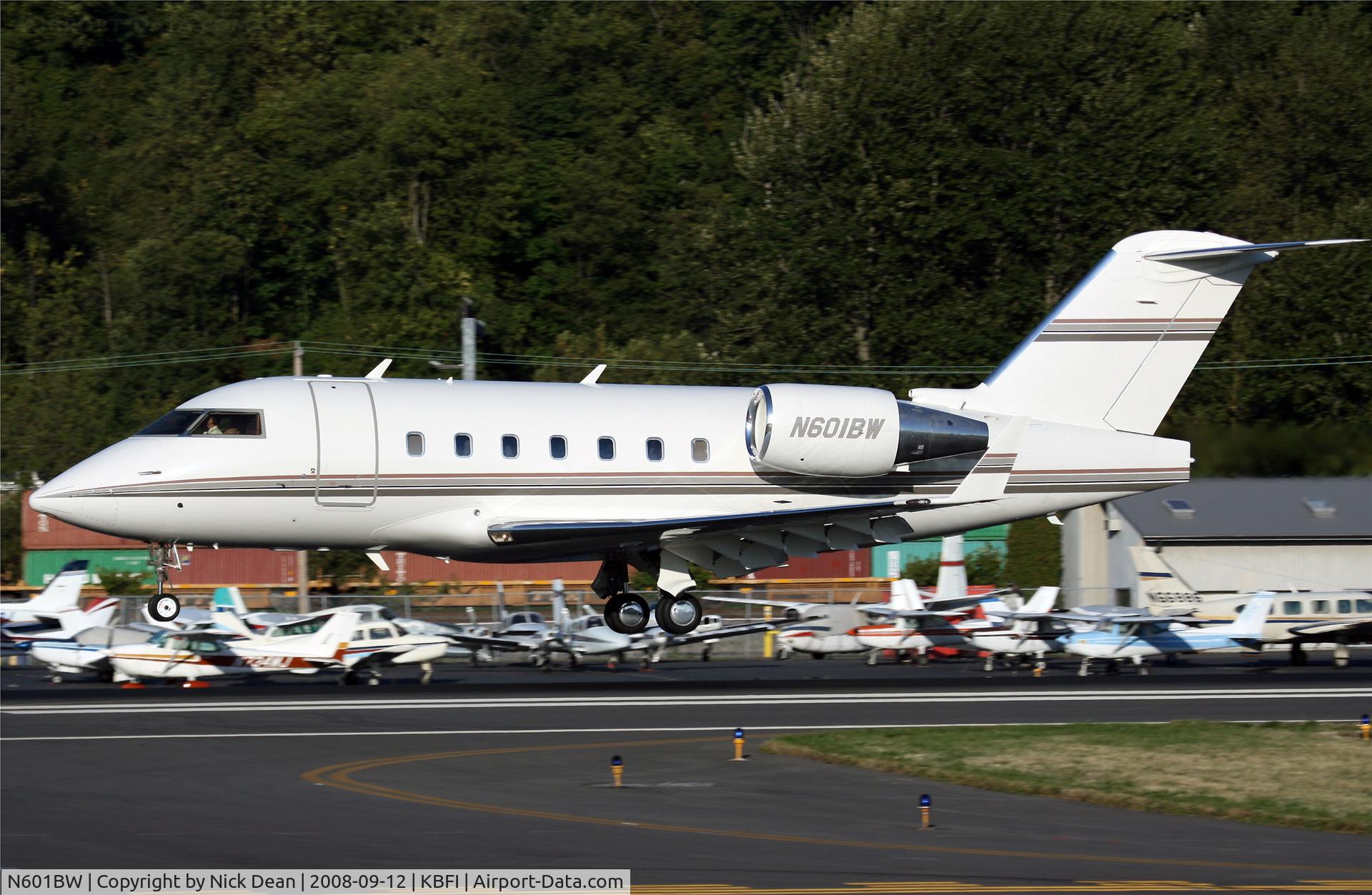 N601BW, 1994 Canadair Challenger 601-3R (CL-600-2B16) C/N 5150, KBFI