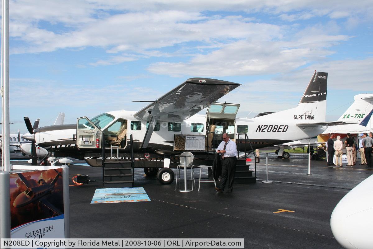 N208ED, 2010 Cessna 208B C/N 208B2162, Cessna 208 at NBAA